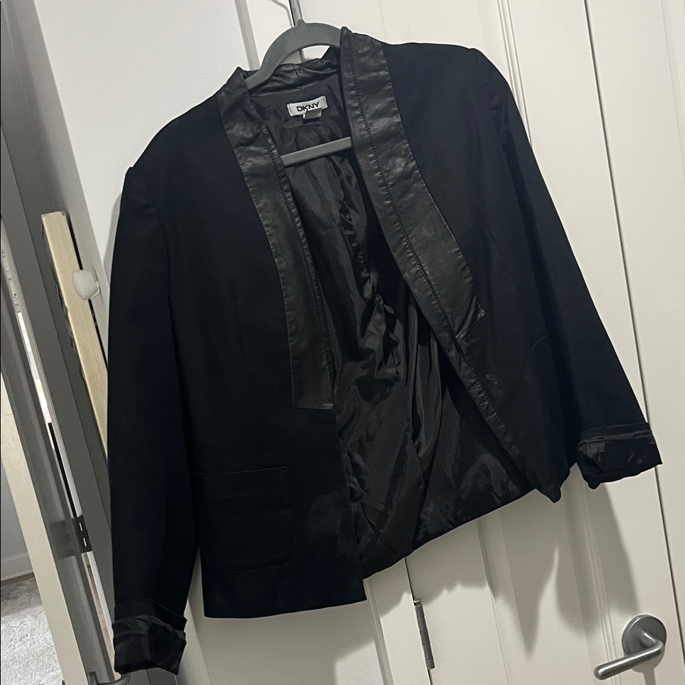 DKNY Women's Elegant Black Blazer